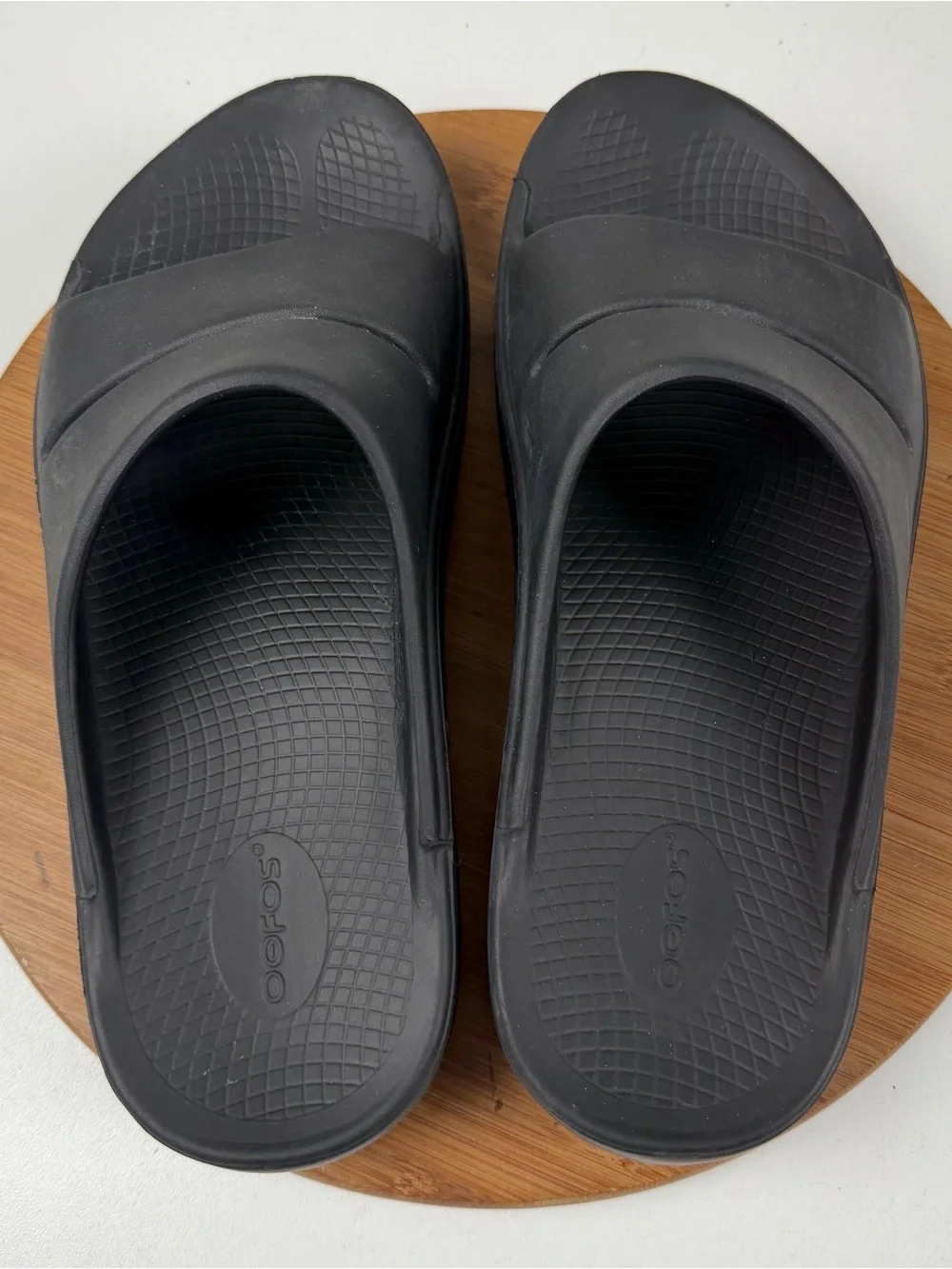 OOFOS OOahh Black Slide Sandals